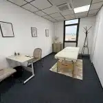 Création d'une salle dédiée à l'ostéopathie, massage, réflexologie, santé, esthétique, en location à aix les milles