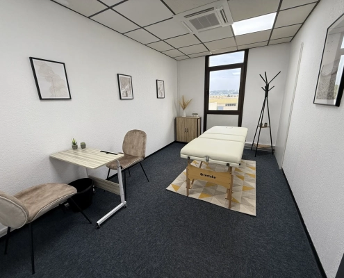 Création d'une salle dédiée à l'ostéopathie, massage, réflexologie, santé, esthétique, en location à aix les milles